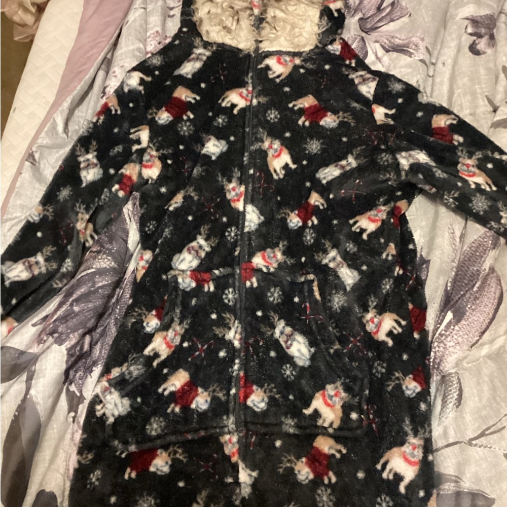 Secret Treasures Black and White Fleece Jacket